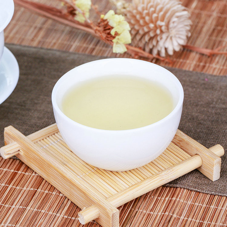 云南早春绿茶无量雪龙150g有机绿茶叶中国有机认证简易装散装绿茶