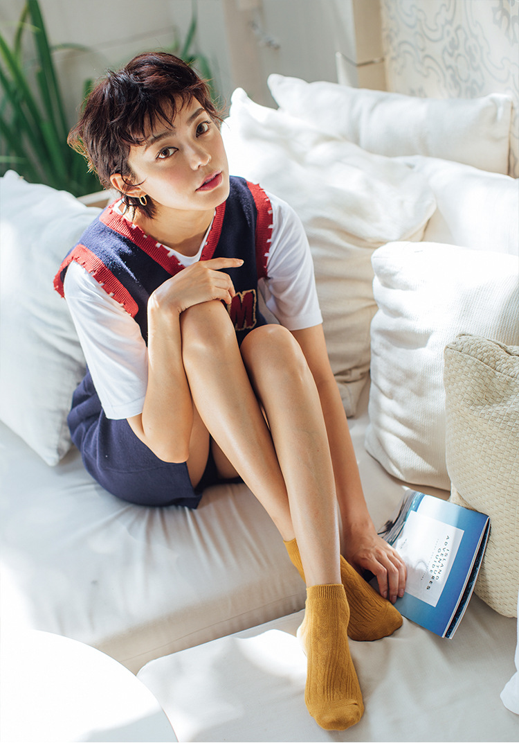 henny rue19春夏新款 麻花纹经典棉质彩色基础短筒女袜 19109