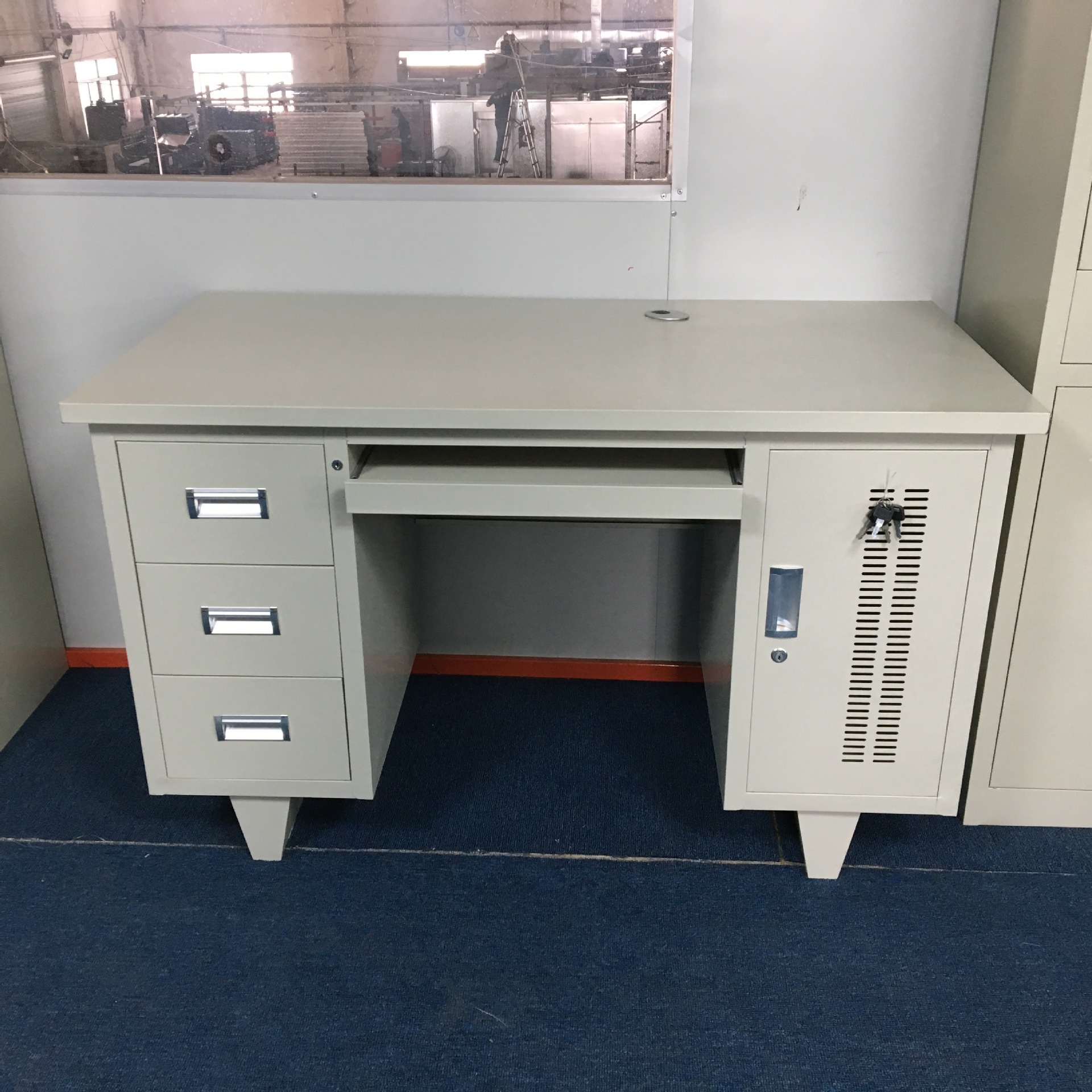 钢制电脑桌 东莞深圳广州厂家钢制办公桌 铁电脑桌 办公桌可订做