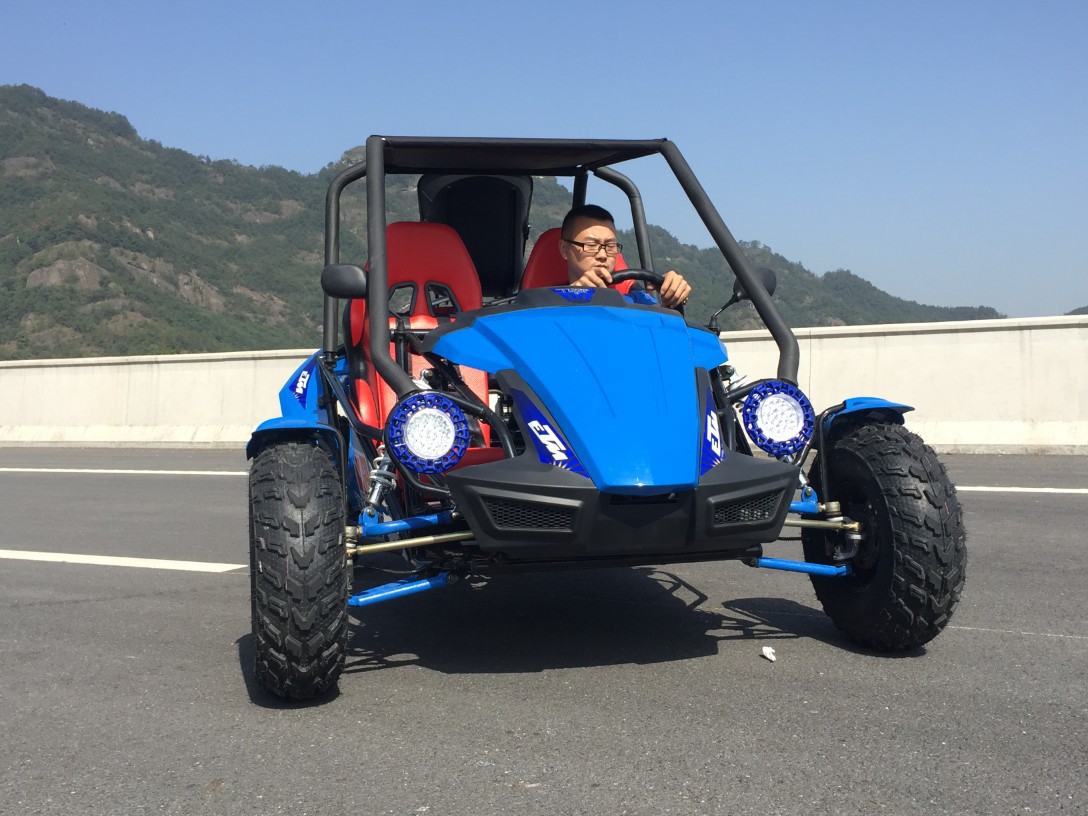 厂家直销150cc成人大型四驱方向盘沙滩车巴吉赛车摩托 越野卡丁车