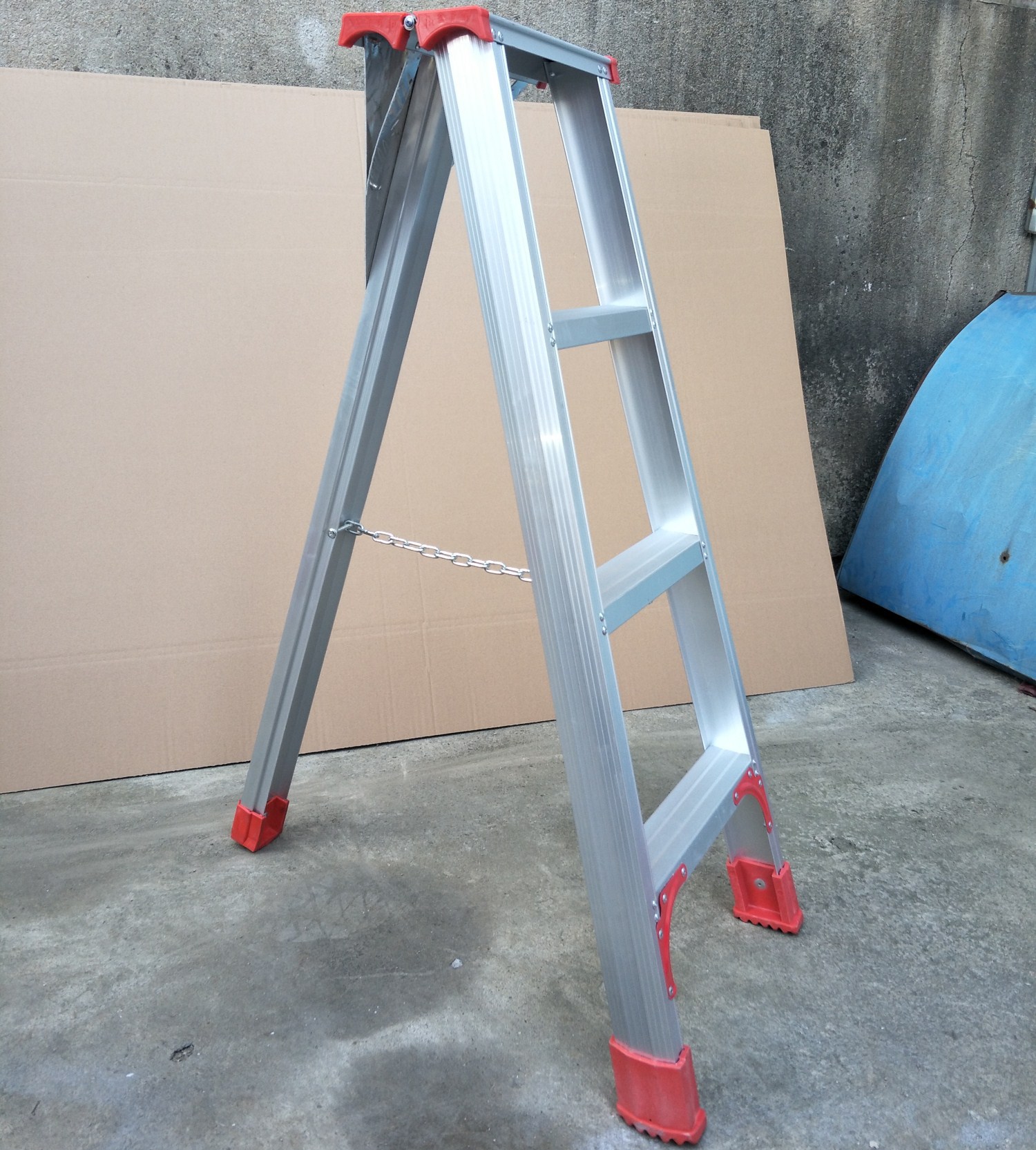 大量供应铝合金梯子,三角人字梯,园林梯子,合页人字梯