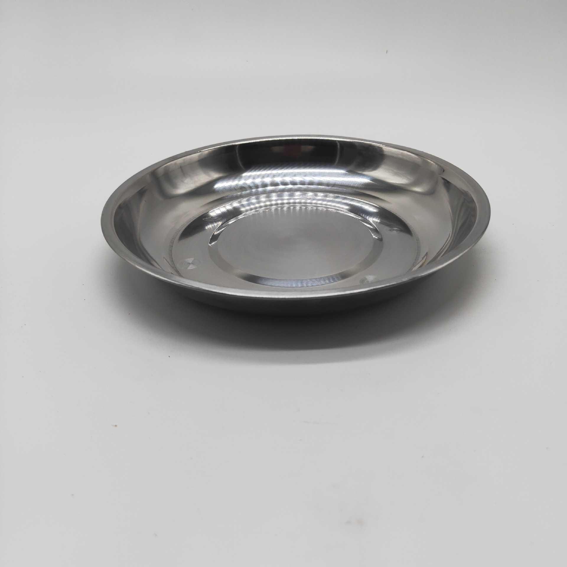 厂家直销22不锈钢菜盘圆盘菜碟盘子两元二元超市2元店货源批发