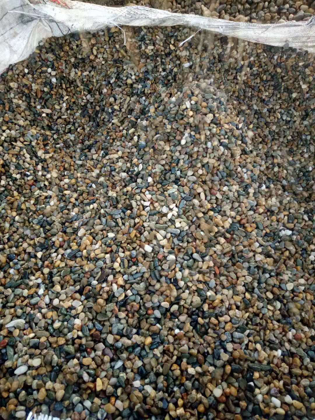鹅卵石滤料 河卵石承托层滤料 污水处理垫层砾石 天然鹅卵石填料