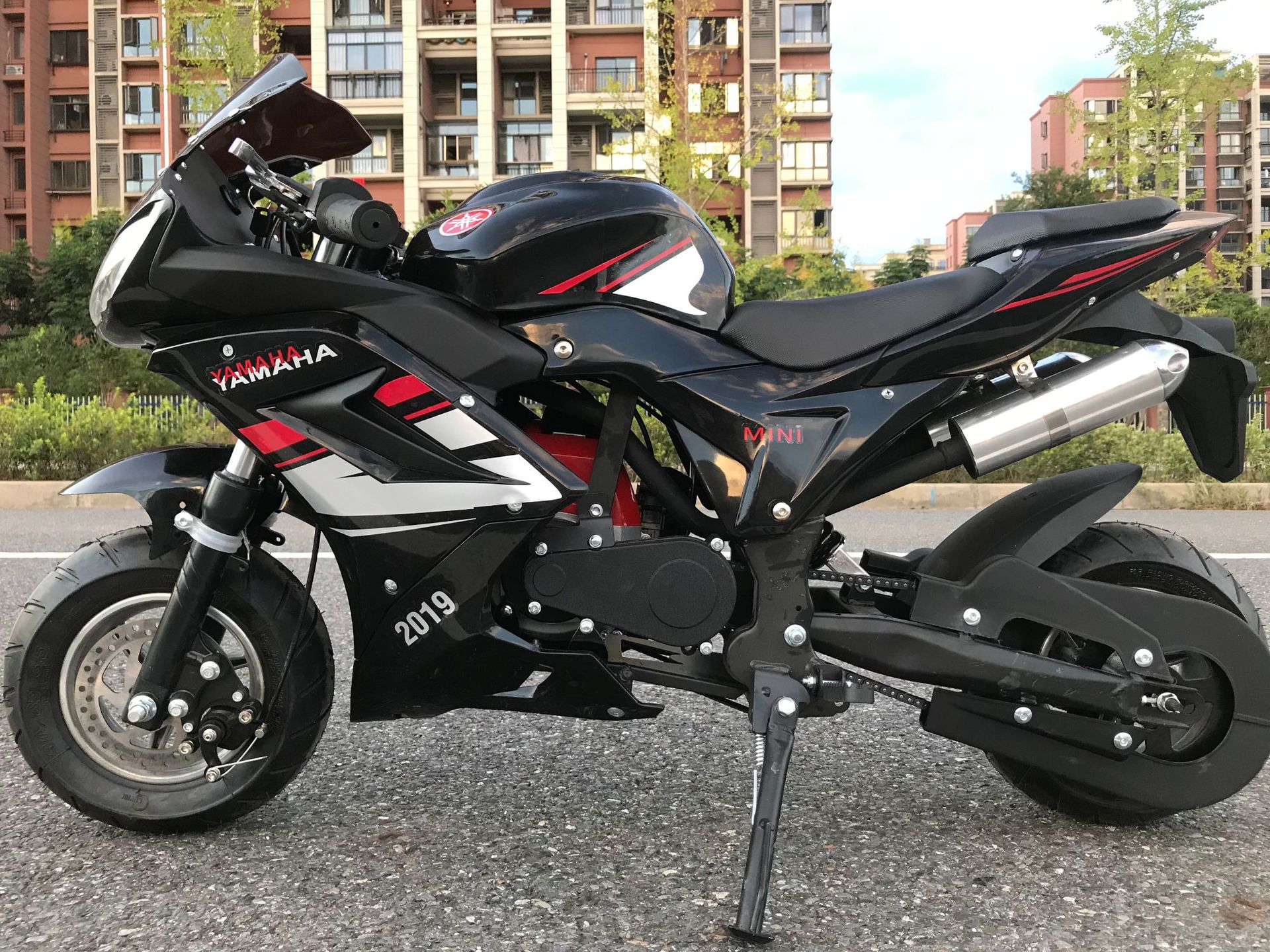 迷你中型跑车 两轮小型摩托车 迷你公路赛 迷你摩托车49cc 中配