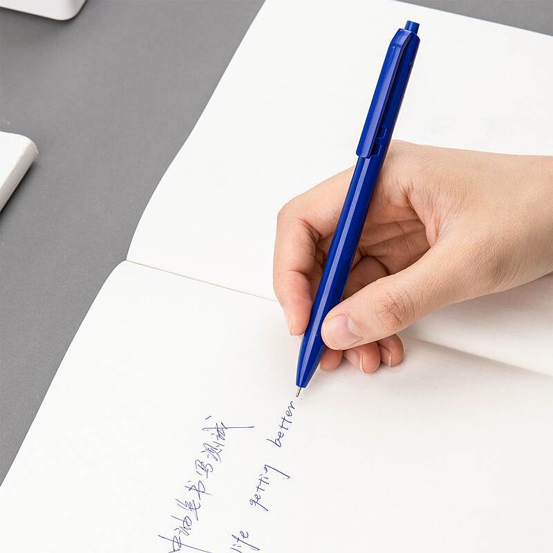 得力圆珠笔s304中油笔0.7mm学生做功课写字作业书写油笔36/大容量