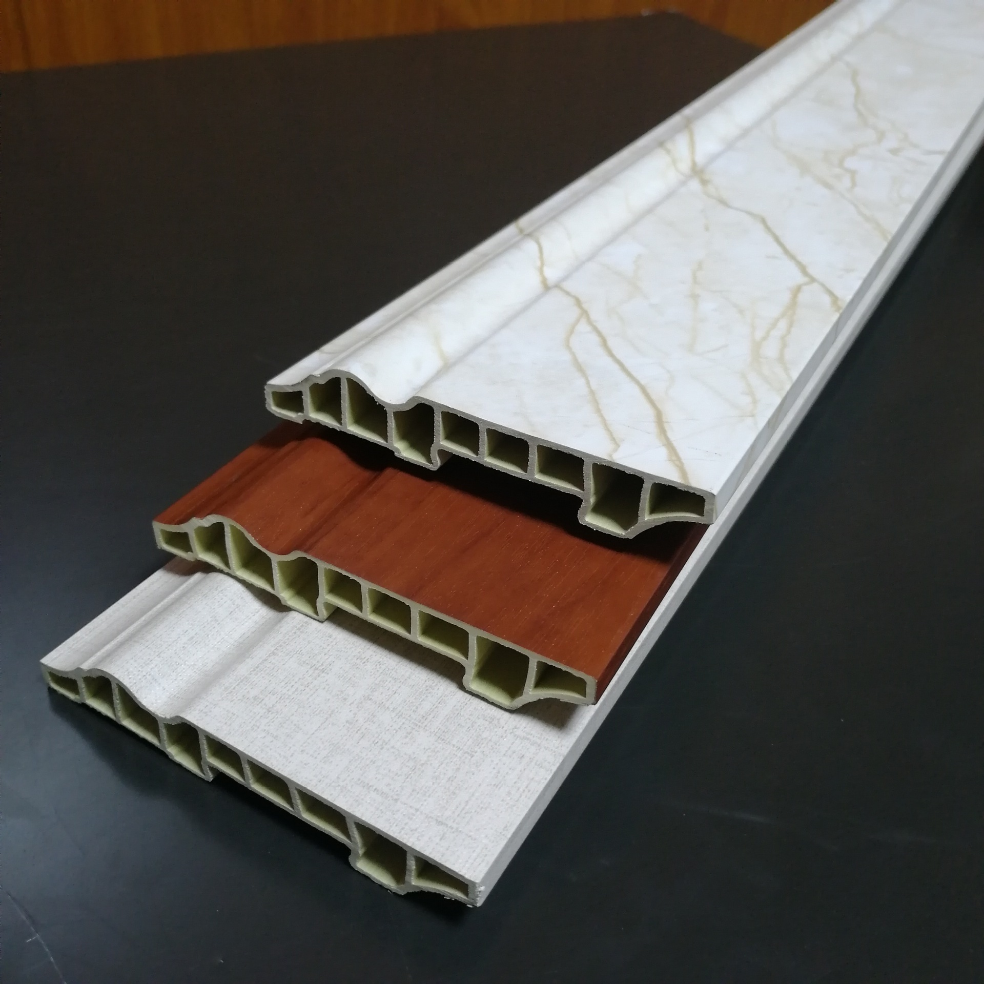 厂家直销竹木地脚线竹木纤维集成墙板地脚线室内竹木纤维地脚线