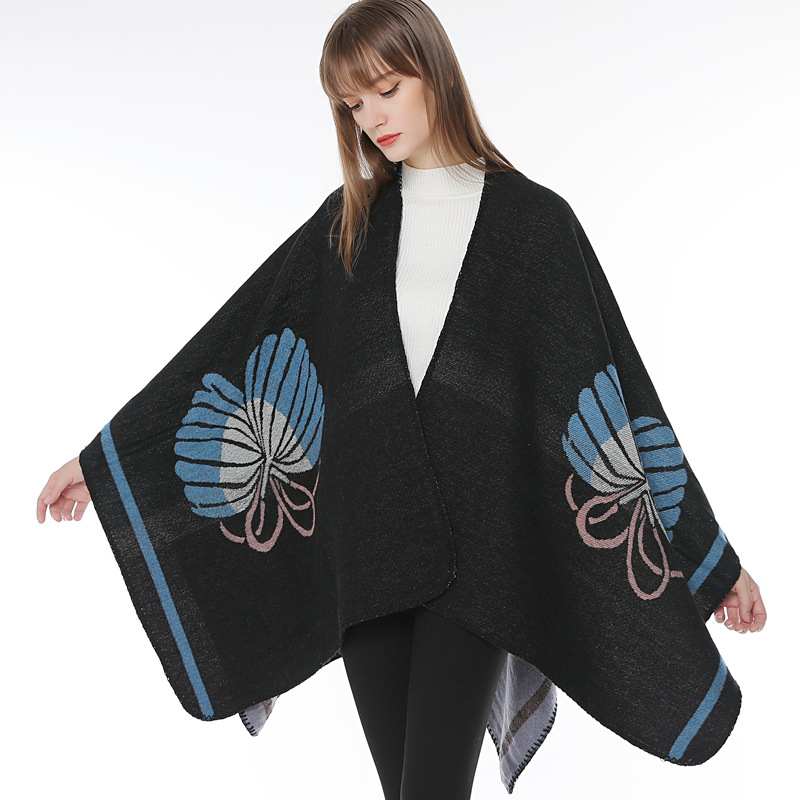 外贸欧美三只蝴蝶斗篷大披肩开叉旅游两用加厚保暖多功能围巾批发