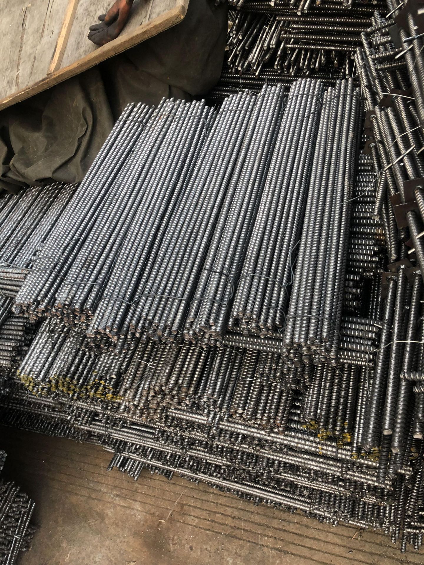 昆明泰禾 步步紧 螺杆 丝杆 自产自销 强度高质量好 型号齐全