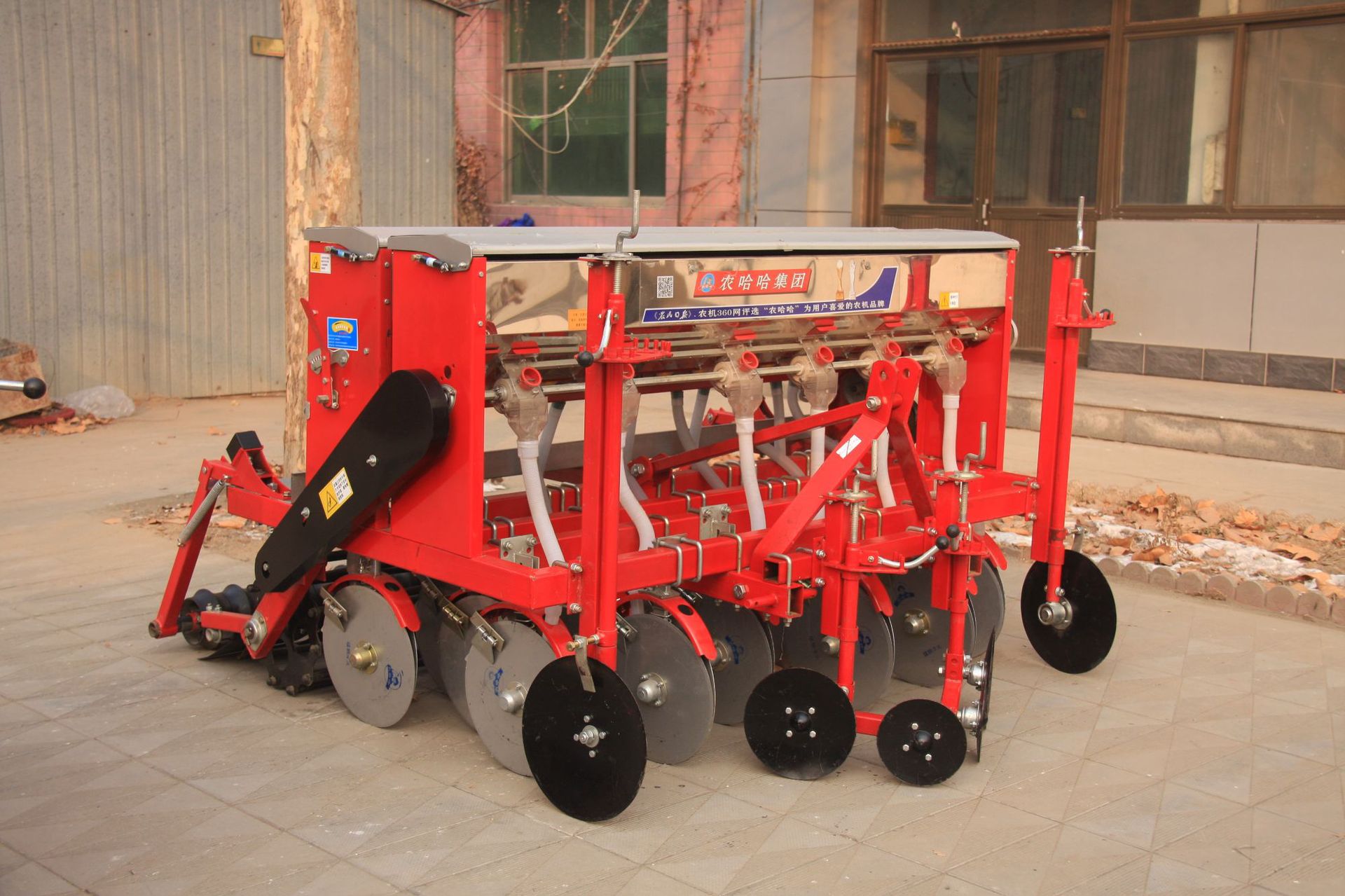 农哈哈播种机小麦播种机2bxf9多功能谷物播种机小麦播种机