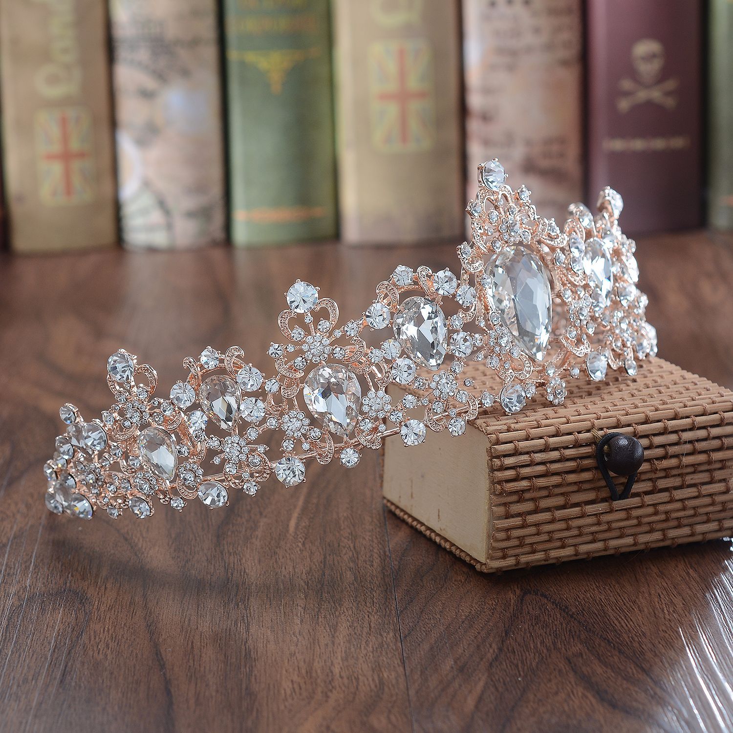 hg741 欧式复古玻璃皇冠婚纱拍摄新娘头饰精美公主王冠速卖通热卖