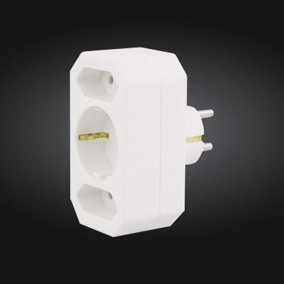 欧规三位插座转德式2圆插头 欧标3孔插座匈牙利欧式一转三