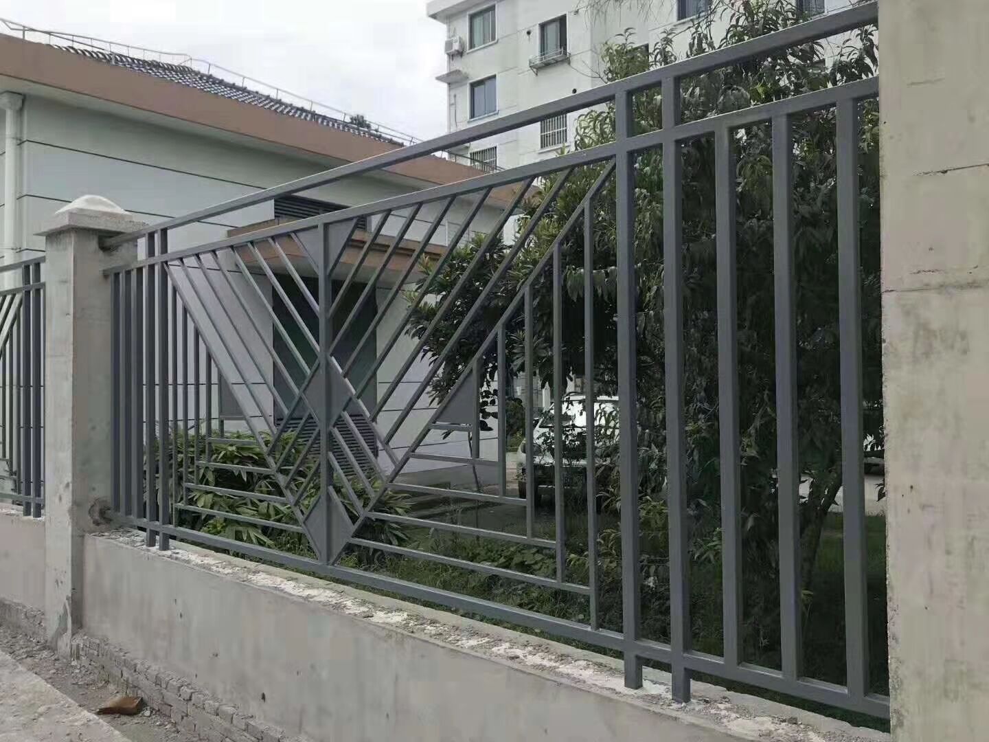 齿形钢格板 钢结构平台防滑钢格栅板马道踏步钢格栅板 镀锌沟盖板