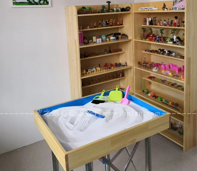 心理沙盘沙具厂家直销 心理咨询室设备 标准版600件沙盘游戏套装