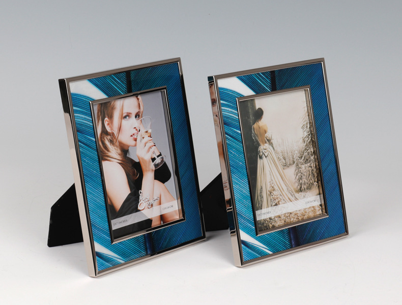 欧式创意相册样板间相框组合摆设软装饰品金属轻奢6寸7寸相框摆件