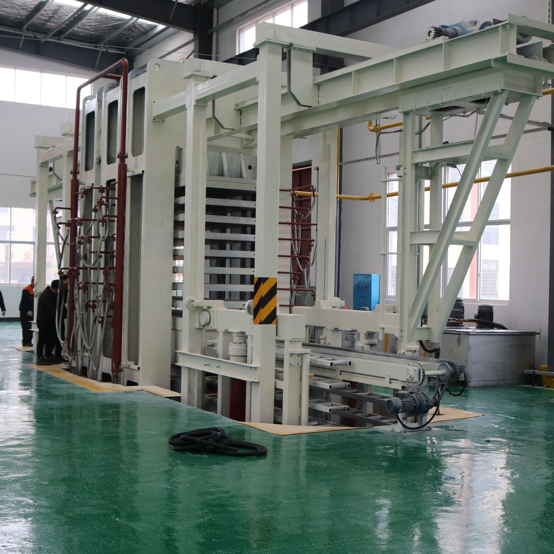 大型3000吨高温压机