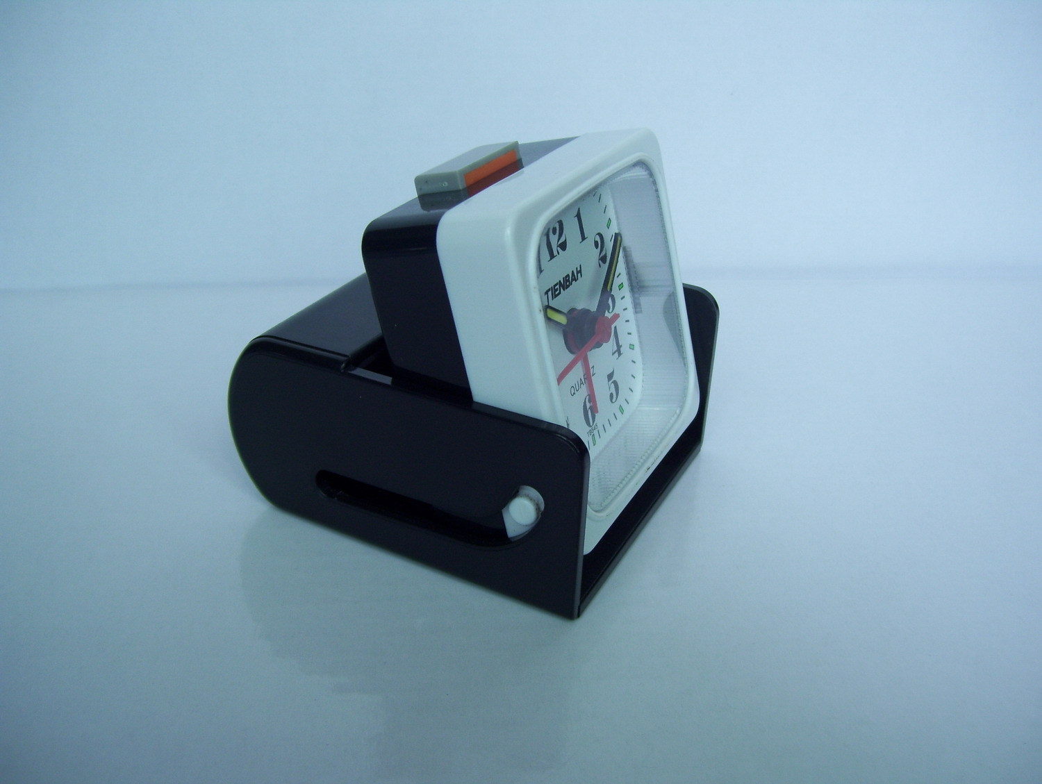 【厂家直销】四方轻巧翻转式底座闹钟/旅行闹钟(超强静音扫秒)