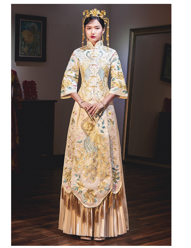 秀禾服香槟色显瘦秀禾服新娘2022新款结婚中式礼服秀和服绣和服