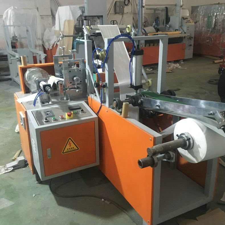 厂家供应无纺布柔巾卷机 一次性洗脸巾机 棉柔巾卷机价格