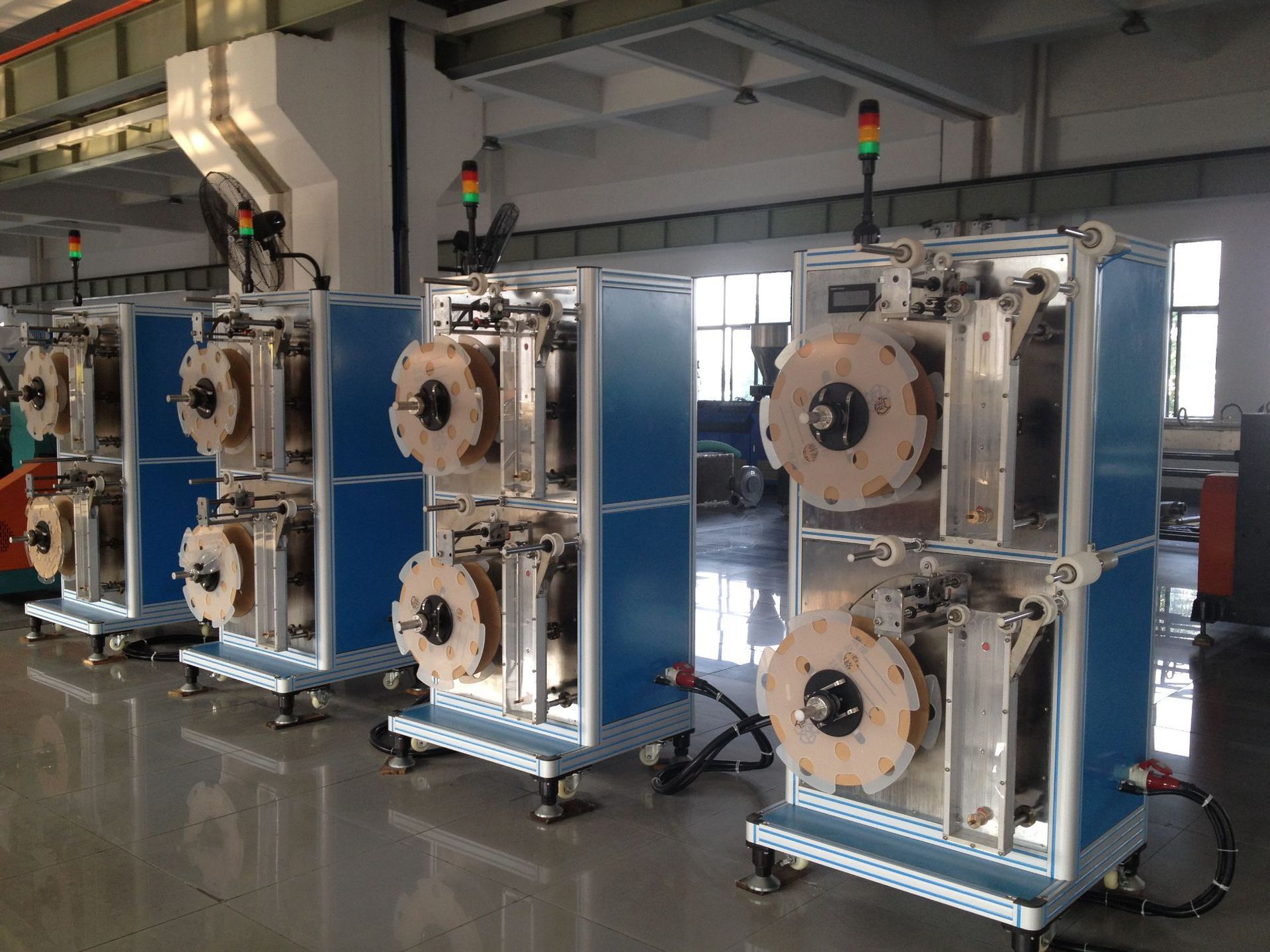 燿安供应载带成型机高速粒子机器载带主机芯片盒载带粒子机