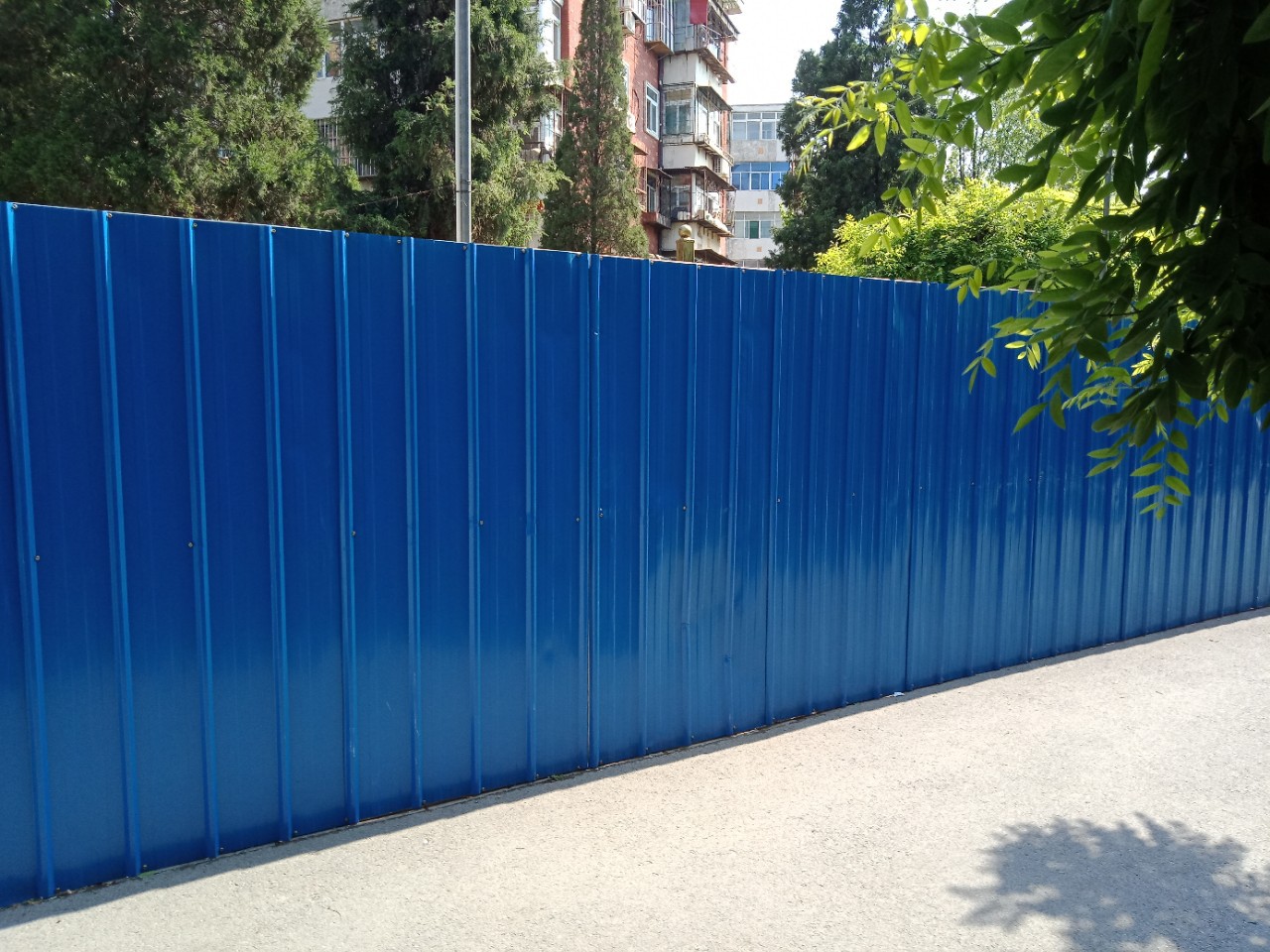 专业蓝色彩钢围挡,各种各样颜色围挡加工