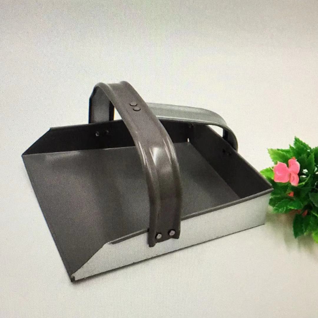 两元店货源铁灰斗 小号扒斗 簸箕 家居清洁用品批发 临沂小商品