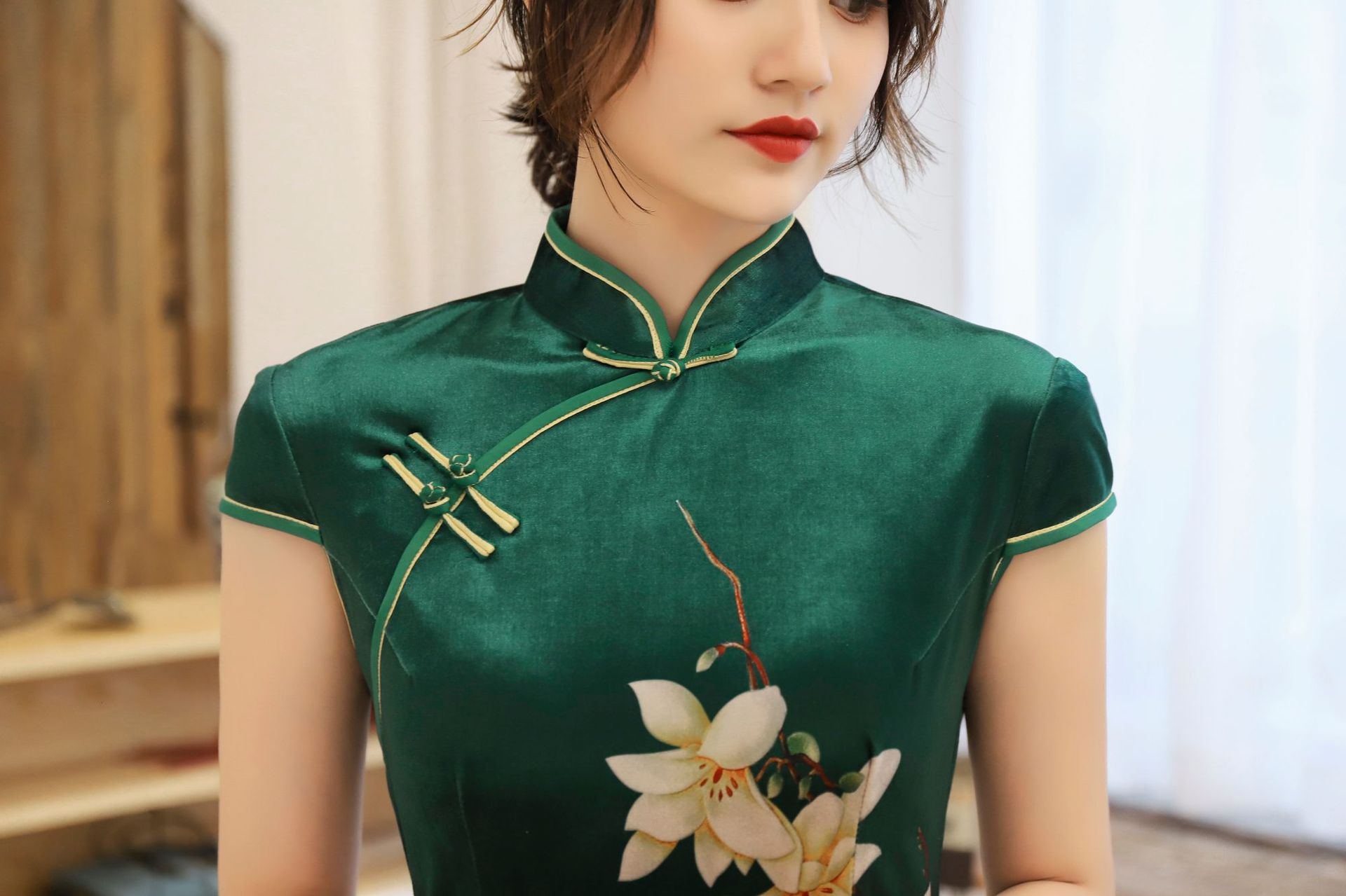 绿底兰花丝绒改良旗袍(货号 xd071) - 唐资商城