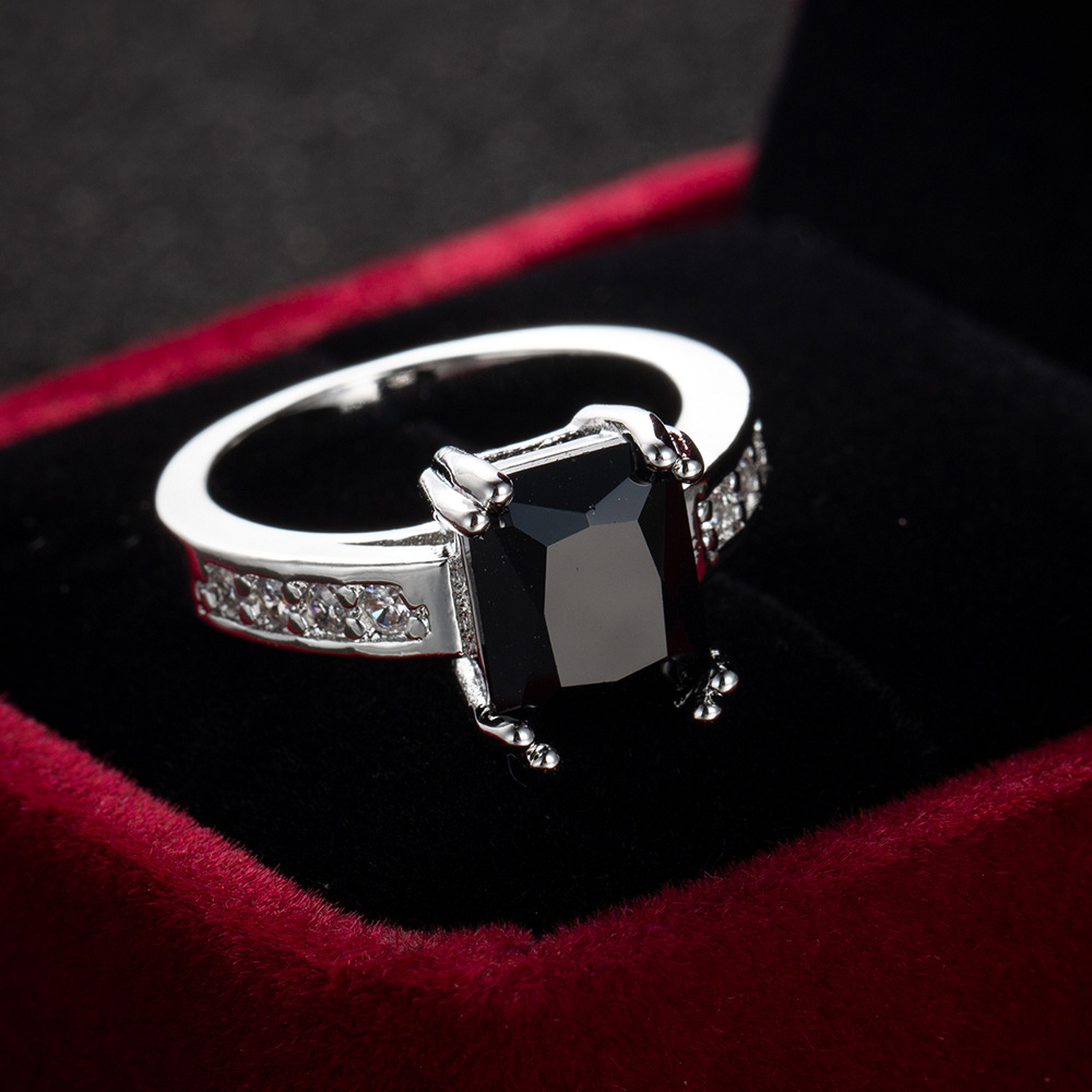 跨境速卖通wish新欧美创意饰品时尚女锆石手饰黑宝石结婚王妃戒指
