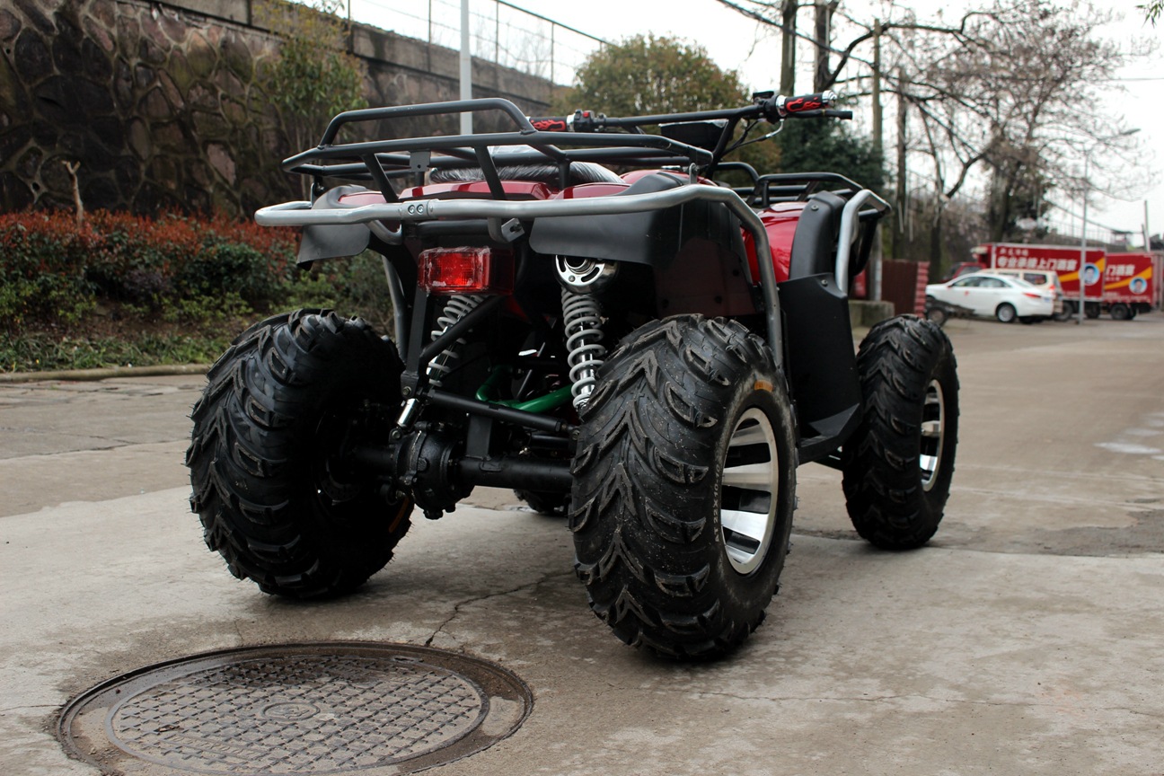 250cc大公牛沙滩车四轮越野摩托车轴传沙漠四驱全地形山地农夫车