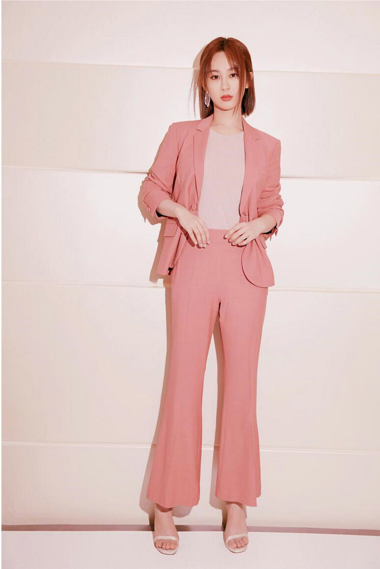 杨紫明星同款2020秋季新款粉色西装套装女修身小西服喇叭裤女8099