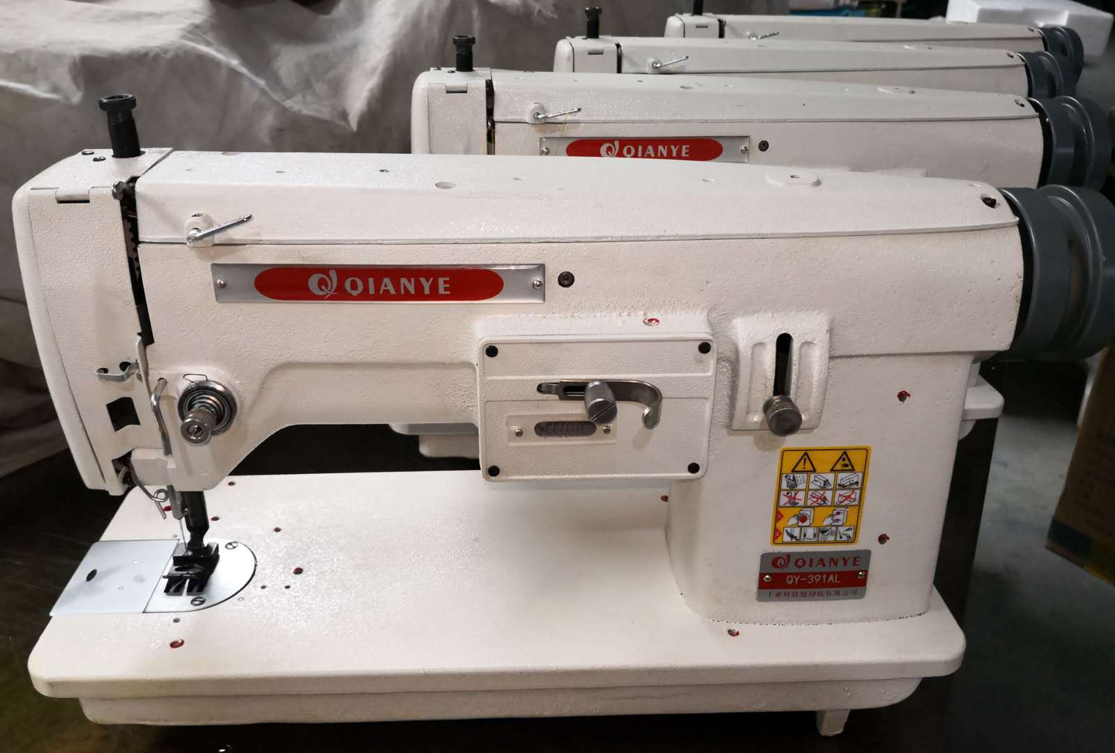 绣花机 手推刺绣机 qy-271 391n 单针旗袍绣花机 家用曲折缝批发