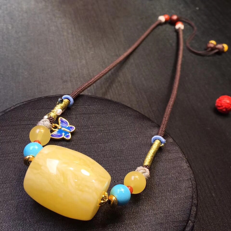 天然原矿蜜蜡桶珠锁骨链满蜜鸡油黄蜜蜡雕刻吊坠