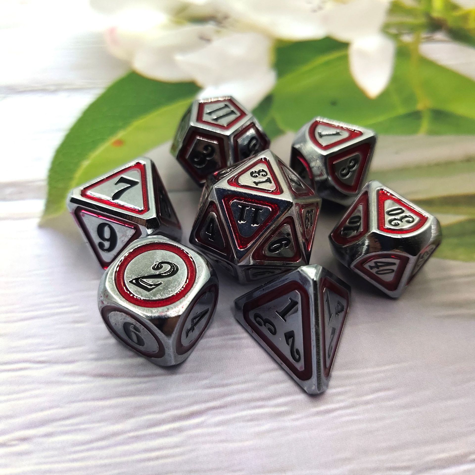 dnd跑团金属骰子 桌游骰子七粒一套骰子 复古多面珐琅色子套装