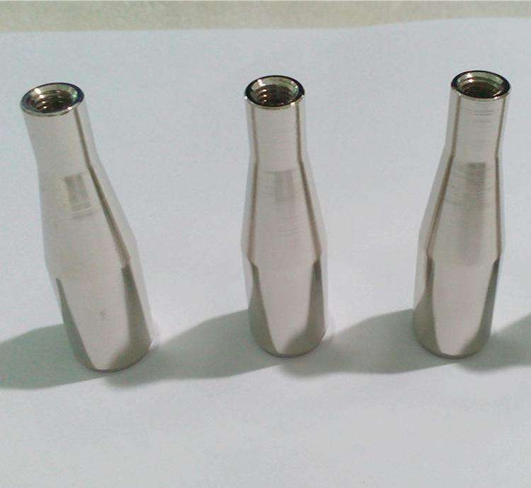 使用电镀镍添加剂时,为防止镀层有针孔,前处理应注意