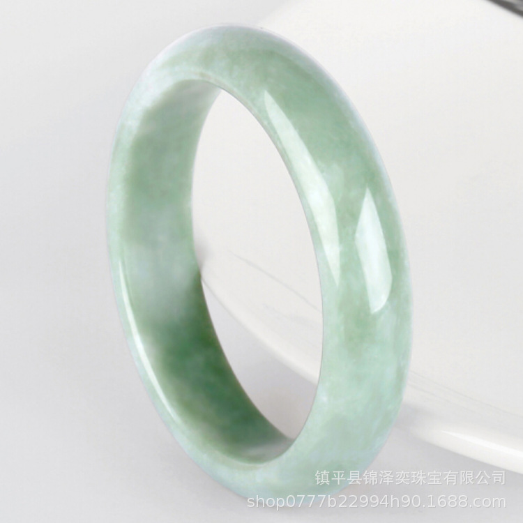 Factory Direct Sales Natural Guizhou Emerald Bracelet Emerald Bracelet Jade Bracelet Wholesale Boutique Jade Light Green Floating Green Bracelet