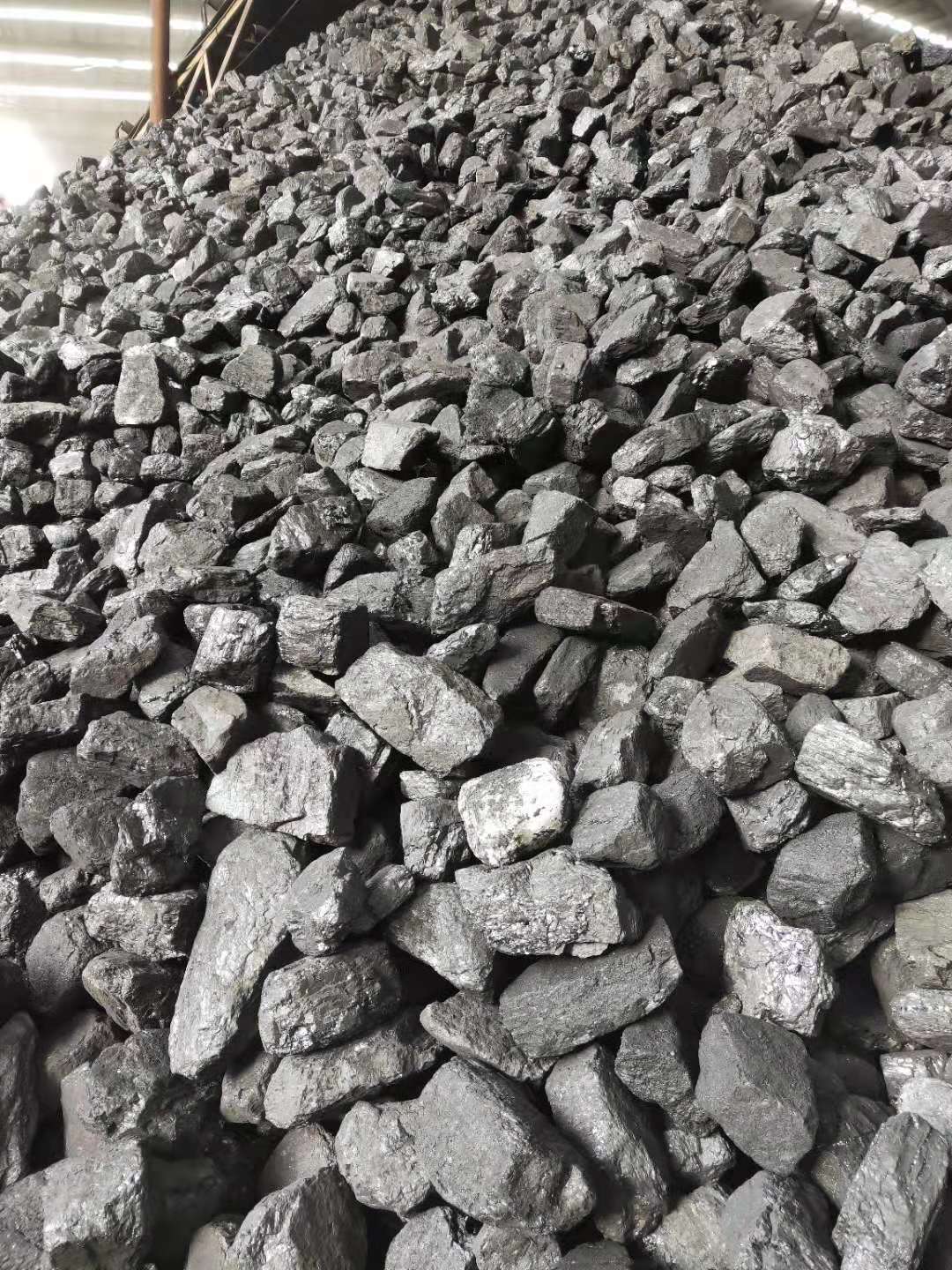 供应 低硫块煤,小烟煤,长焰煤,柴煤,20--50块煤炭