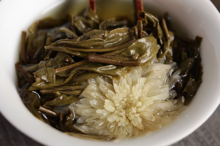 批发云南普洱茶生茶2019白贡菊手工花茶龙珠 迷你小沱茶 产地直供