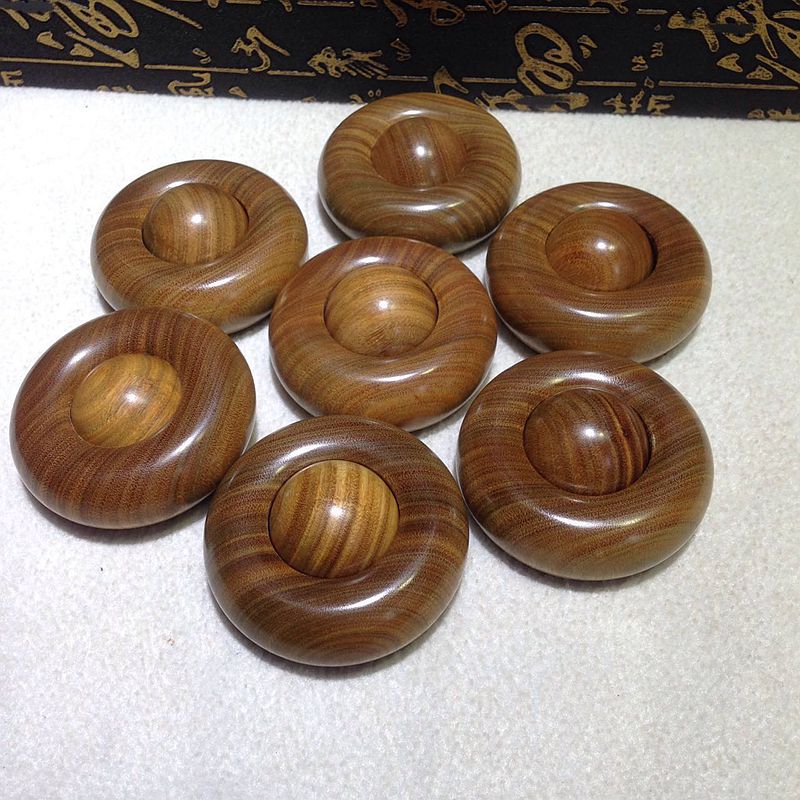 绿檀手把件绿檀木质圆形手转捻件自然清香绿檀木文玩工艺品批发