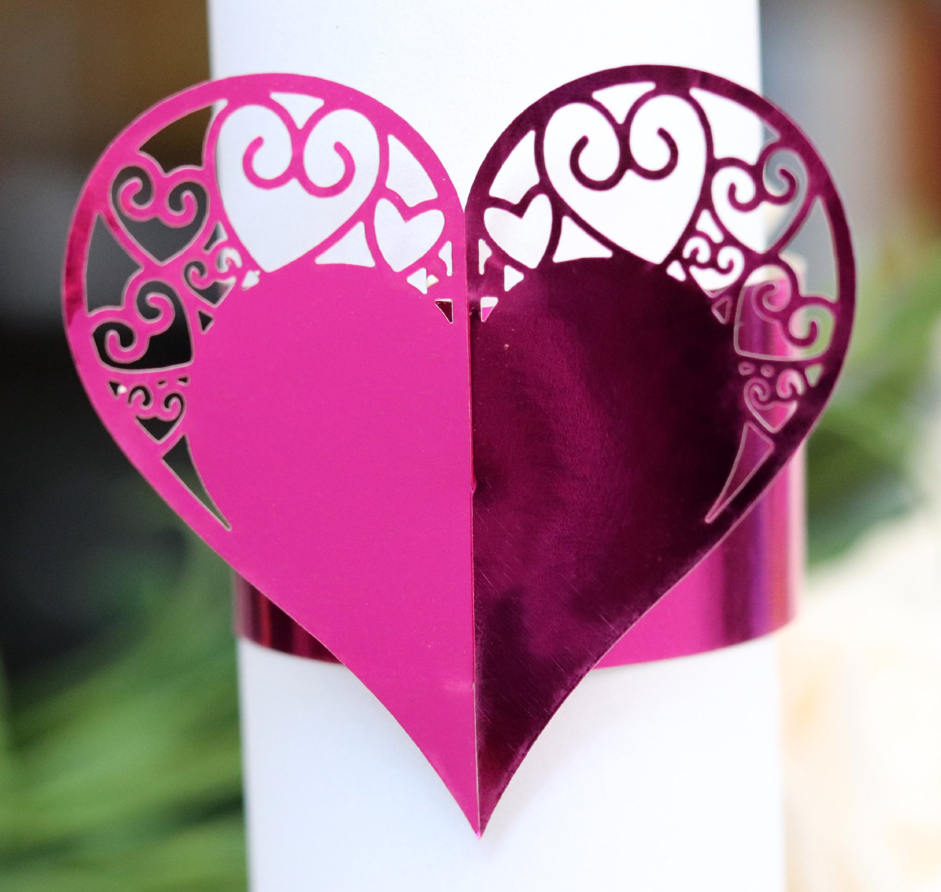 销亚马逊 爱心纸扣 激光镂空餐巾环 婚庆酒店装饰毛巾扣 深圳批发