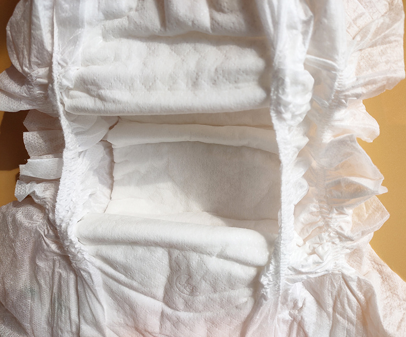 萌宝乐金装婴儿纸尿裤轻薄棉柔全芯体尿不湿干爽透气男女宝宝尿裤