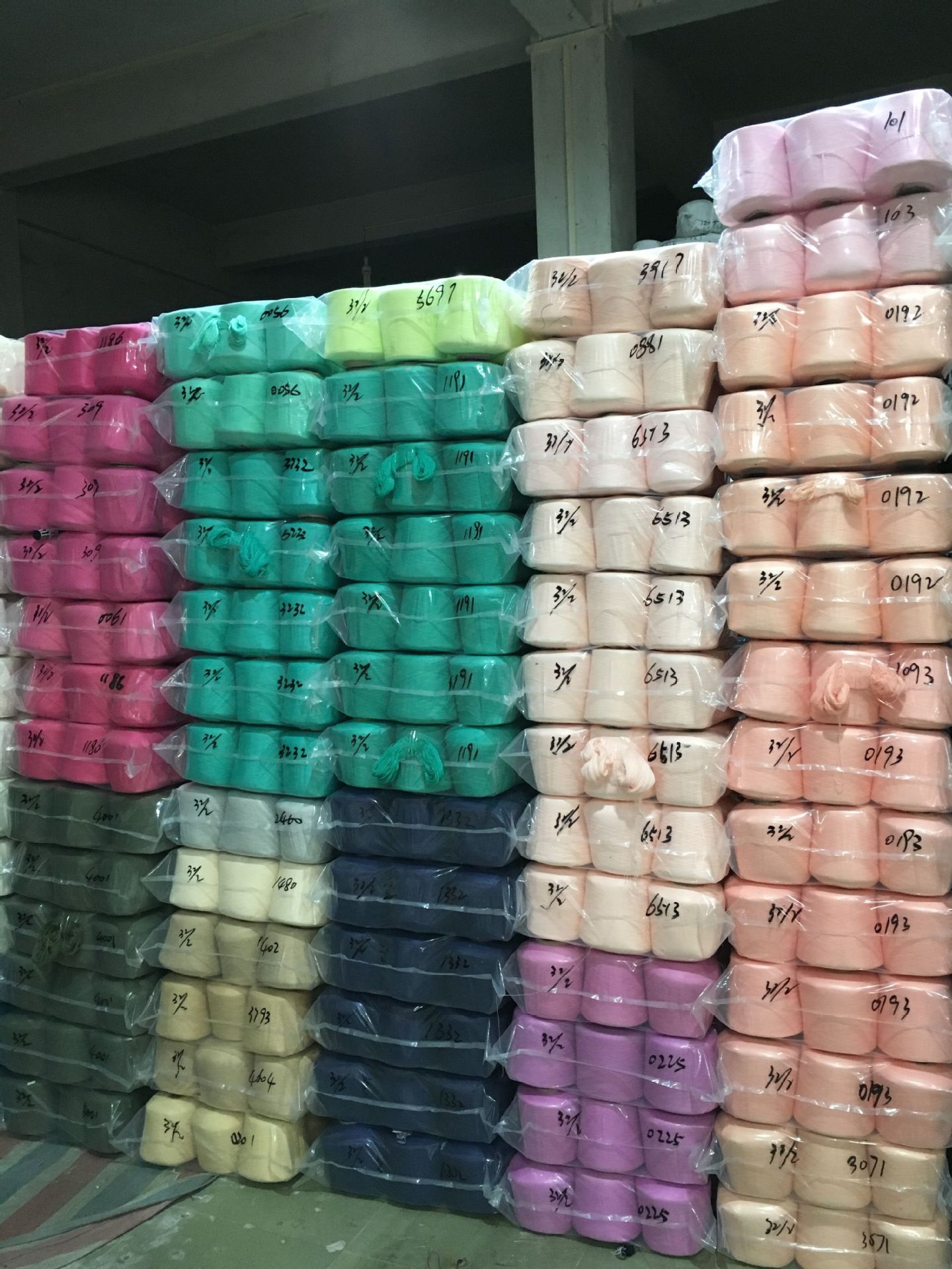 80棉20羊毛纱线棉羊毛混纺纱48s/2库存羊毛棉纱宝兰色纱现货价格u