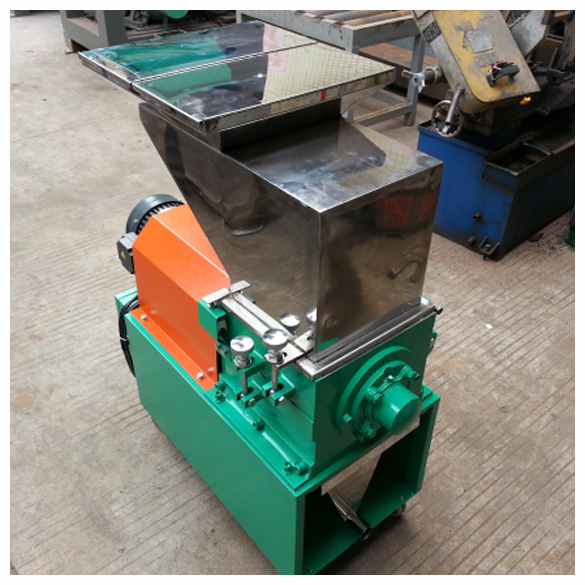 厂家供应静音粉碎机电路板粉碎机木材粉碎机水口机边粉碎机