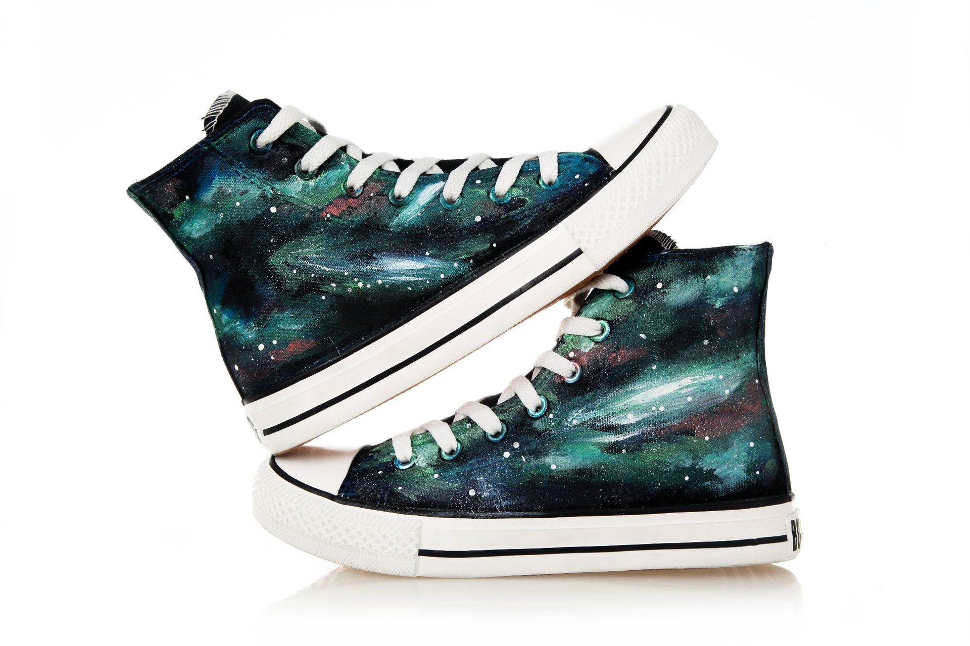 2019新款高帮男女星空涂鸦帆布鞋手绘鞋速卖通亚马逊供货一件代发