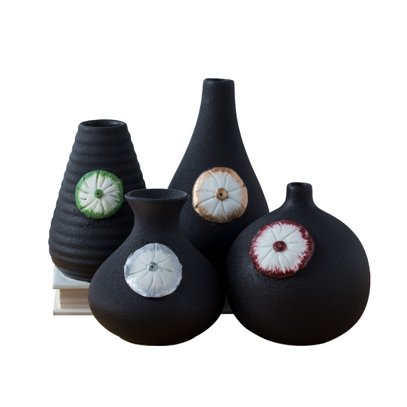 Nordic Style Ceramic Handmade Flowers Kneading Simple Black Aromatherapy Small Vase Flower Ware Living Room Home Decoration Ornaments