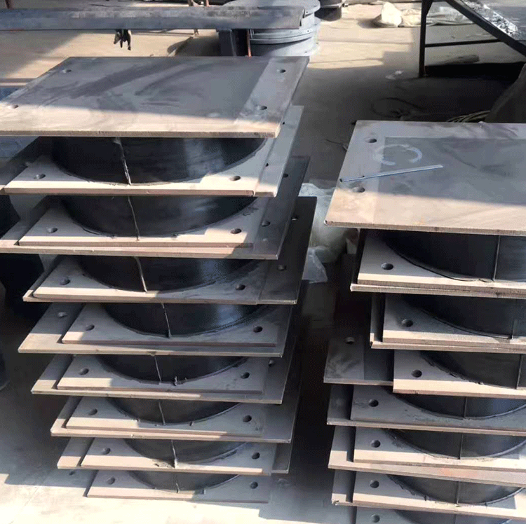 类型橡胶减震器牌号12332是否进口否品名盆式支座产地衡水商品属性