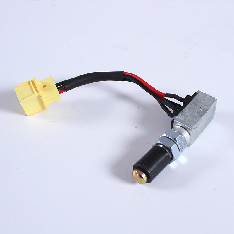 豪沃a7刹车开关重汽豪沃a7制动灯刹车开关wg97257160021