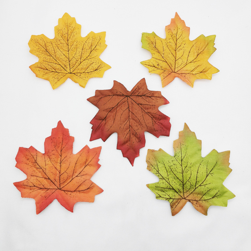 50片装仿真枫叶假叶子绢花瓣婚庆装饰彩色树叶拍照场景布置批发