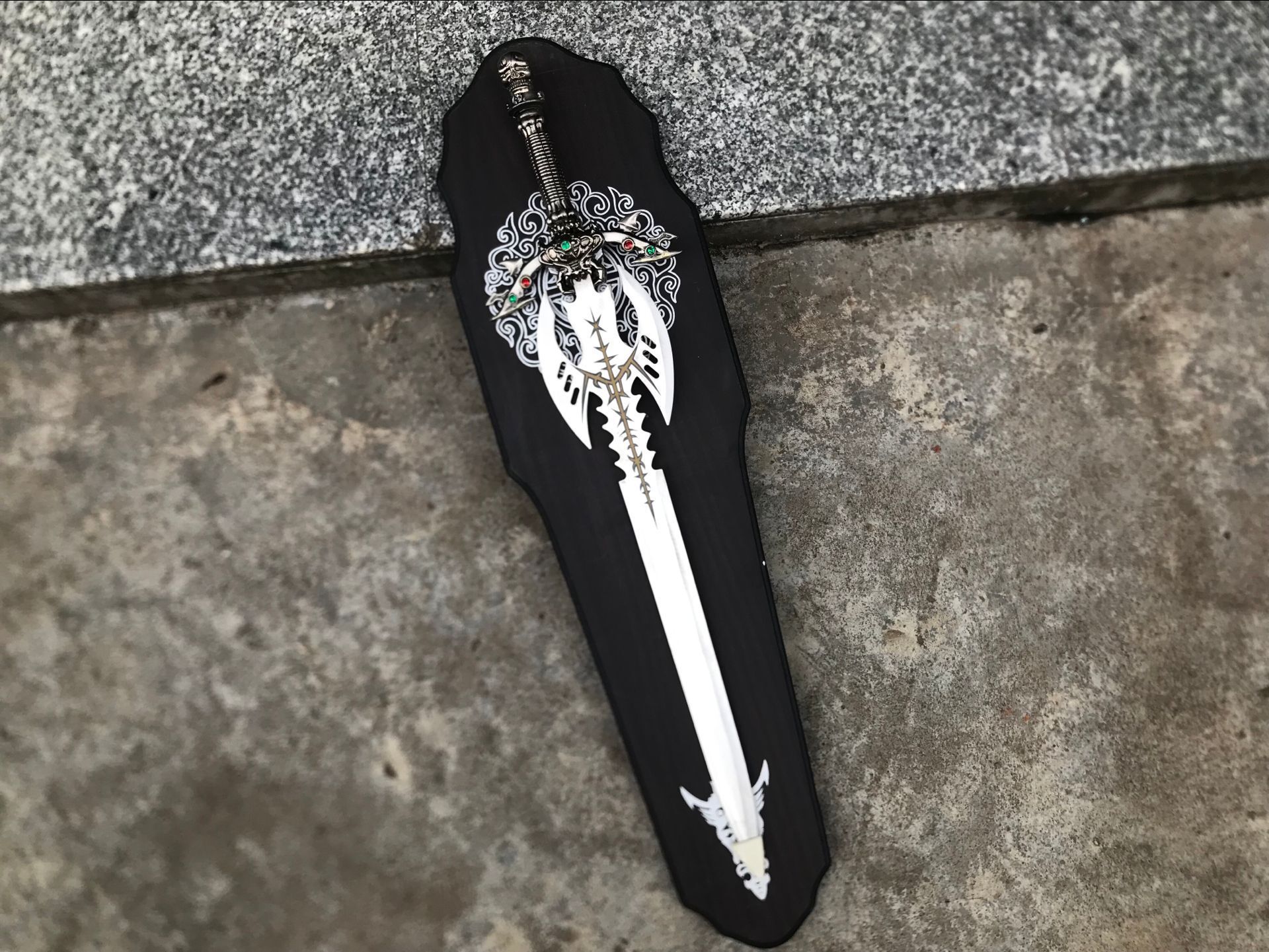 欧式风格辟邪护身装饰挂件剑鬼头壁挂宝剑镇宅剑挂墙式板剑未开刃