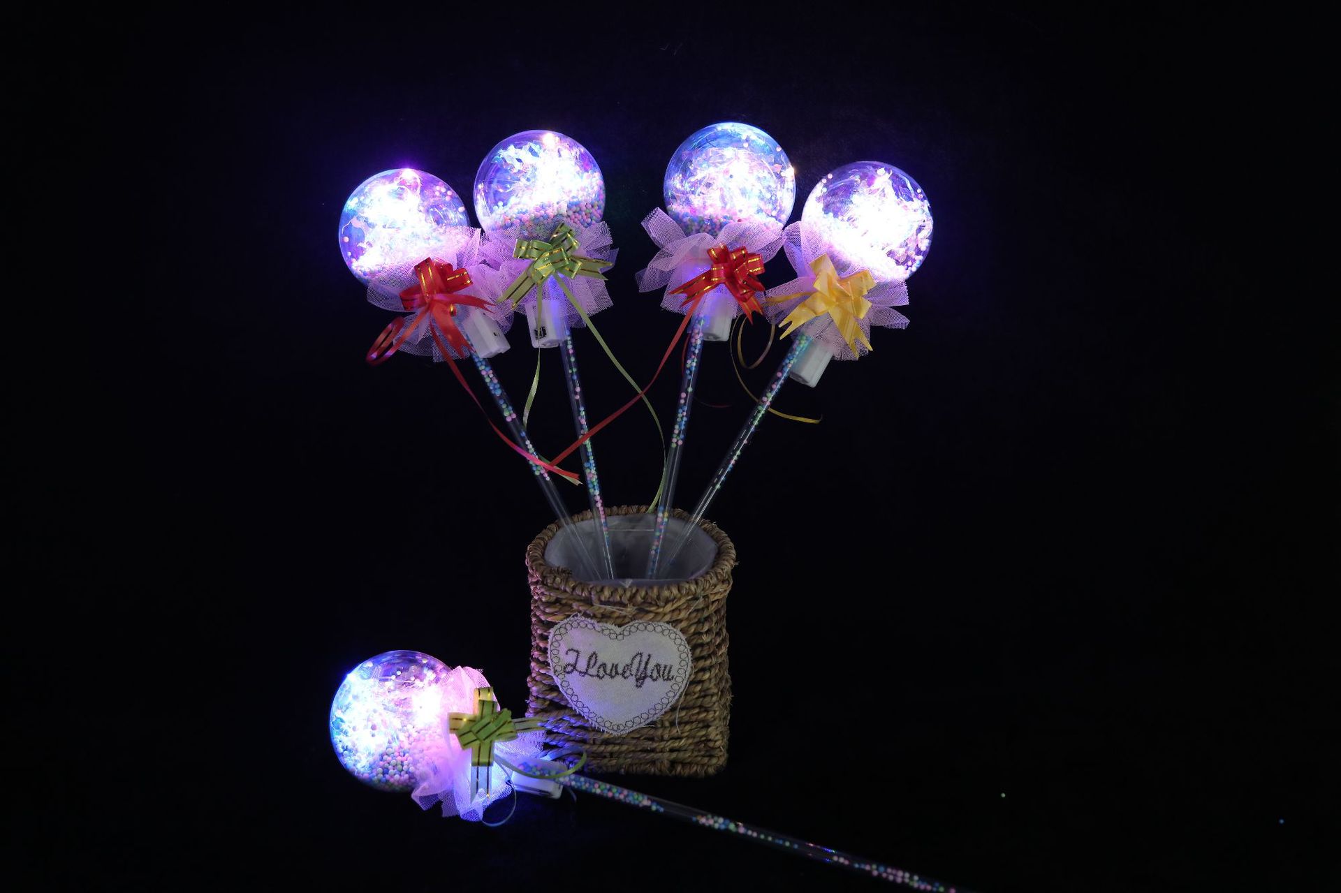 地摊热卖 led闪光网红波波球魔法棒 手持仙女棒 地摊热销产品批发