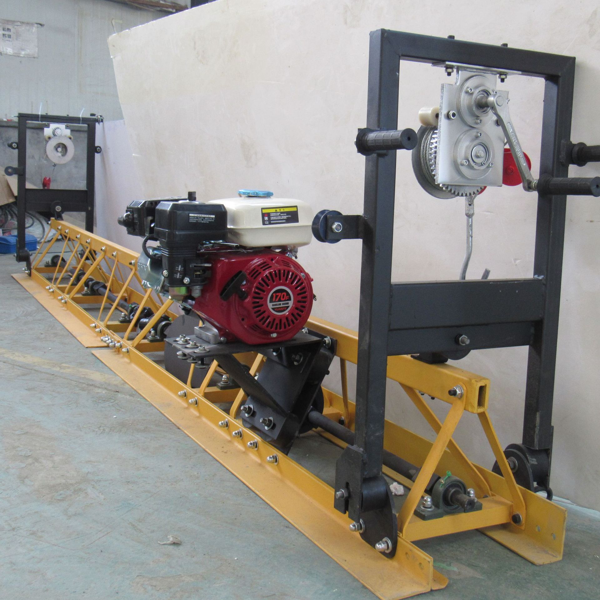 厂家直销框架式振动梁 小型路面整平设备 混凝土地面振动梁