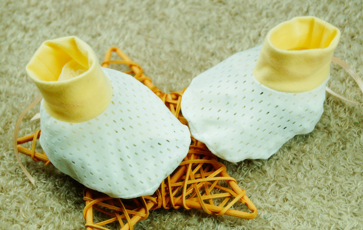 薄款防抓脸冰丝小手套 超弹透气冰丝脚套 防感冒学步脚套